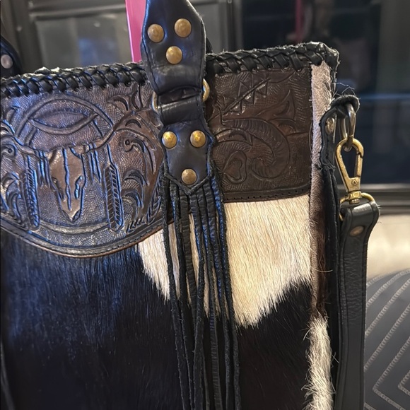 Black and White Fringe Leather Tote - Picture 5 of 15